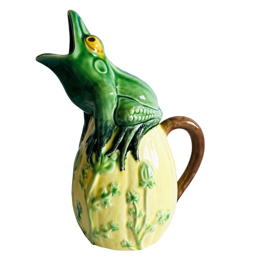Bordallo Pinheiro Frog Portugal Pitcher